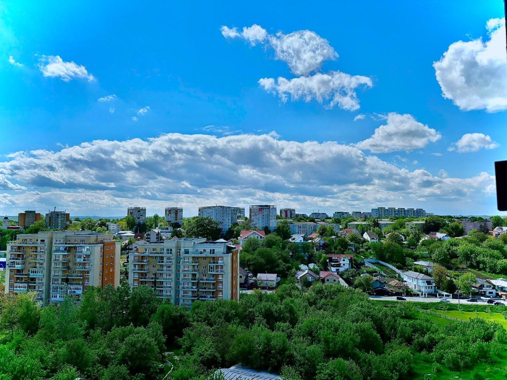 Apartmán Sky View - Free Parking Iasi Exteriér fotografie