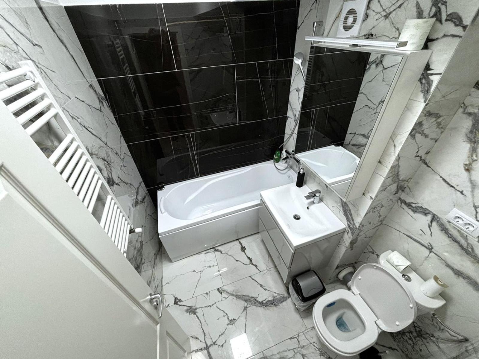 Apartmán Sky View - Free Parking Iasi Exteriér fotografie
